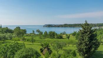 Városiasított telek eladó Cervarban, Porec közelében, mindössze 500 méterre a tengertől 