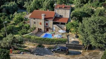 Two istrian stone houses with a swimming pool 