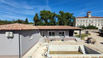 New villa with swimming pool in Divšići, Marčana 