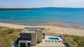 Newly built modern 5***** star villa right on the sandy beach in Zadar area 