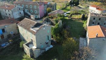 Maison en pierre à Momjan, Buje 