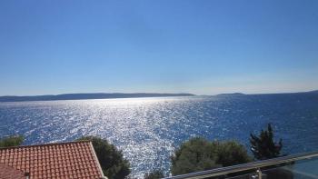 Luxury penthouse on Ciovo for sale, just 20 meters from the sea, exclusive residence 