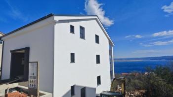 Új duplexek eladók Kostrenában, tengerre néző kilátással! 