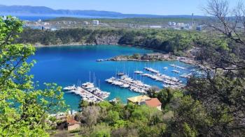 Maison à Omišalj, avec vue sur la mer 