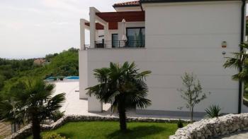 Luxuriöse Villa in Martinkovac, Rijeka, mit Swimmingpool und Meerblick 