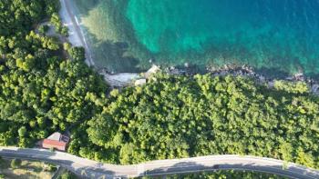 Terrain urbain à Medveja, Lovran, 1ère ligne de mer 