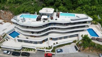 Magnifique résidence neuve dans le style Zaha Hadid à Opatija 