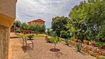 Haus in Rabac mit offenem Meerblick 