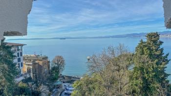 Appartement dans le centre d'Opatija à seulement 40 mètres de la mer 