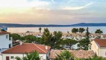 Maison à Crikvenica avec un grand potentiel, à 150 mètres de la mer 