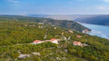 Terrain avec vue sur la mer à Rabac, Labin 