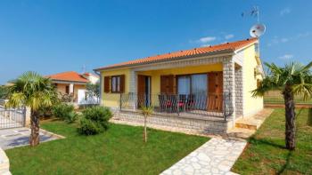 Reasonably priced villa in Kaštelir-Labinci with swimming pool 