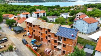 Nowe apartamenty w Čižići, Dobrinj 450 metrów od morza 