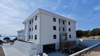 Neue Luxuswohnung in einem neuen Komplex 100 Meter vom Meer entfernt in Kostrena 
