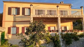 House in Crikvenica, with wonderful sea views in need of modernization 