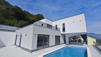 Parfaite nouvelle villa moderne avec vue sur la mer dans les environs de Crikvenica ! 