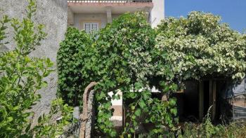 Maison à Punat, à seulement 170 mètres de la mer 