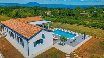 New villa in Labin neighborhood 