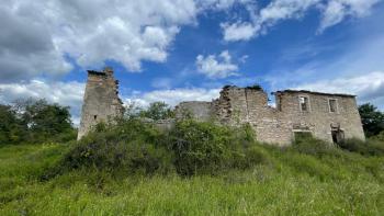 Ruin for adaptation in Buje 