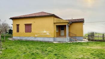 Bungalow in Umag area cca. 1 km from the sea 