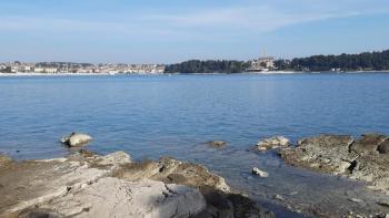 Land plot in Rovinj on the 1st line to the sea 