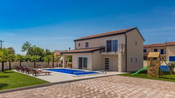 Villa de luxe avec piscine sur l'île de Krk, à vendre 