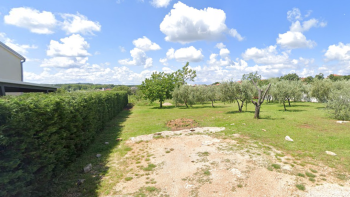 Terrain urbanisé à vendre à Poreč 