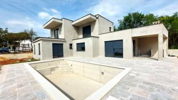 New construction! A villa with a pool near the city of Labin, for sale! 