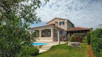 A stone beauty with a swimming pool in Kastelir, for sale 