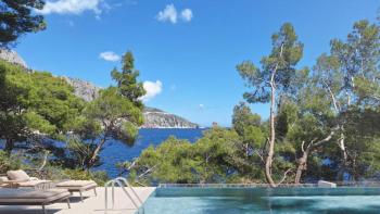 Truly unique new modern villa on the 1st line to the sea on Hvar island, for sale 