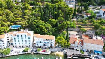 Super-attractive urban land plot in Mimice, Omis riviera 