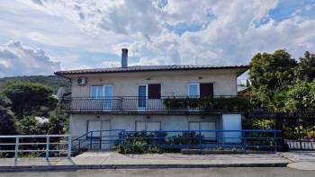 Appartement de 4 chambres avec vue sur la mer et garage, Pobri, Opatija 