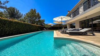 Impressive luxury villa in Porec area - one and only! 