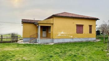 Bungalow in Umag area cca. 1 km from the sea 