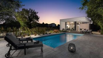 Modern villa with swimming pool located in a wonderful location 