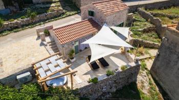 Magnifique villa en pierre sur l'île de Hvar 