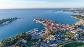 Maison rare à Novo Naselje de Porec, à 200 m de la mer 