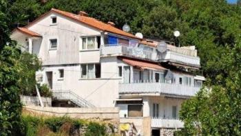 Spacious guest-house in Mošćenice, Mošćenička Draga, with sea views 