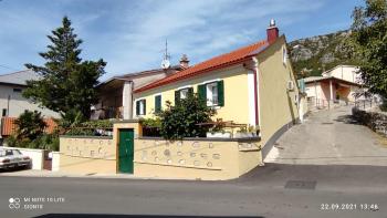 Semi-detached stone house in Bribir, for sale 