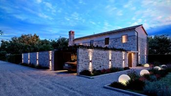 Immaculate stone villa in Bale with swimming pool in a secluded area, for sale 