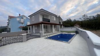 Luxury semi-detached villa with pool in Jardanovo, for sale 