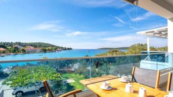 Astonishing built touristic property on the 1st line to the sea, Peljesac peninsula, for sale 