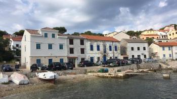 Rare house on Mali Losinj, on the 1st row to the sea, for sale 