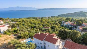 Csodálatos villa medencével Zivogoscében, Makarska riviérán, eladó 