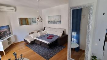 Appartement avec 2 chambres à Crikvenica à seulement 200 m de la mer, à vendre 