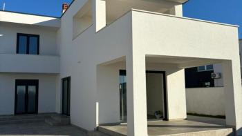 New villa with sea view in Vodnjan area, for sale 