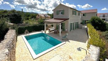 Wonderful newly built stone villa on Hvar, for sale 