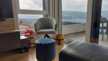 Apartment in Kostrena with sea views, for sale 