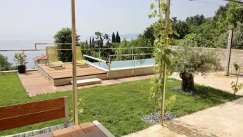 Apartment 80m2 with private swimming pool and sea view  in Lovran, for sale 