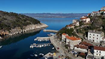 House in Vrbnik, 70 meters from the sea, for sale 